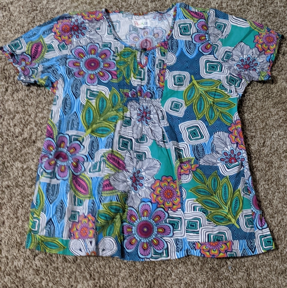 Peaches Scrub Top